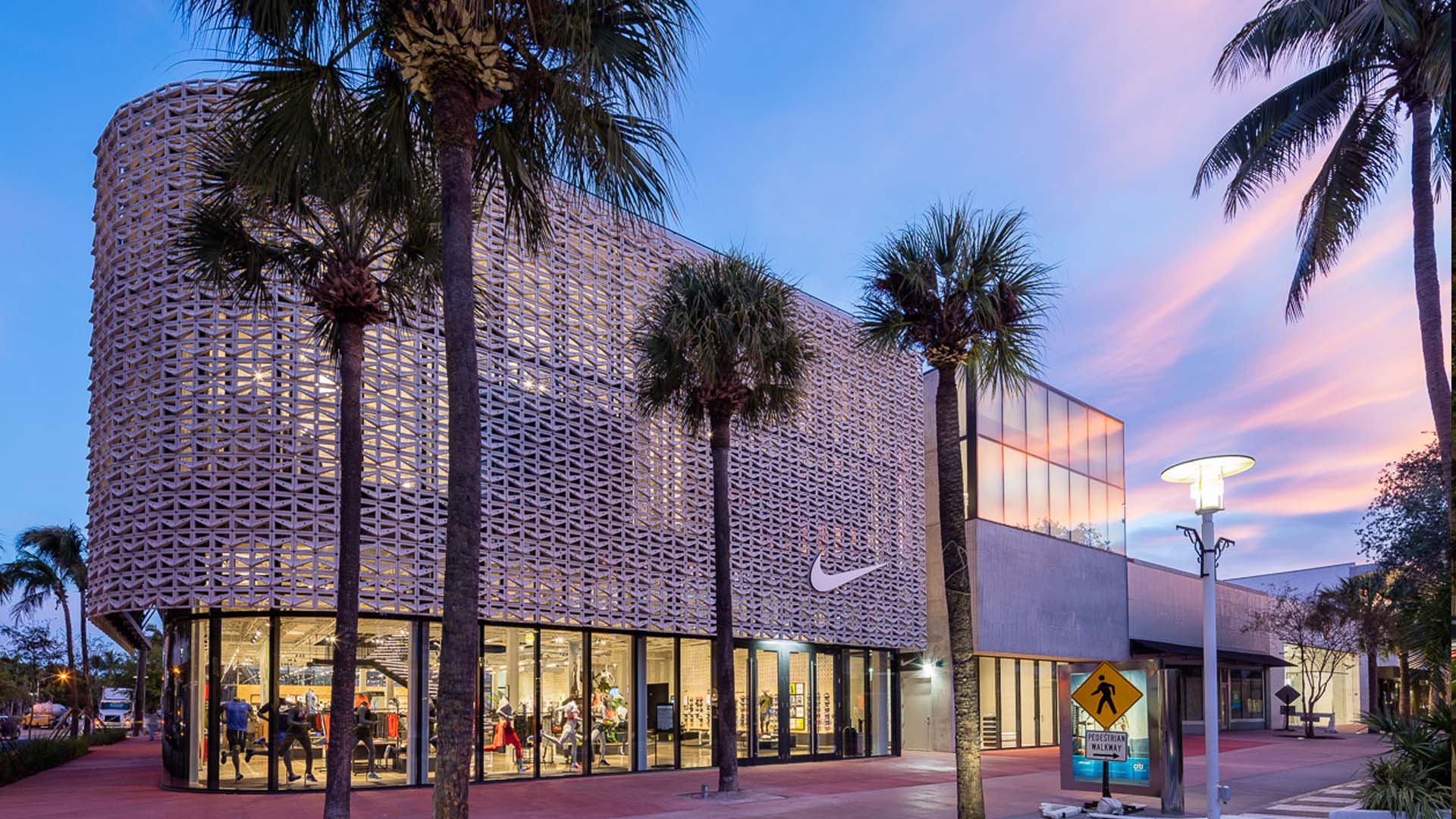 nike store lincoln road